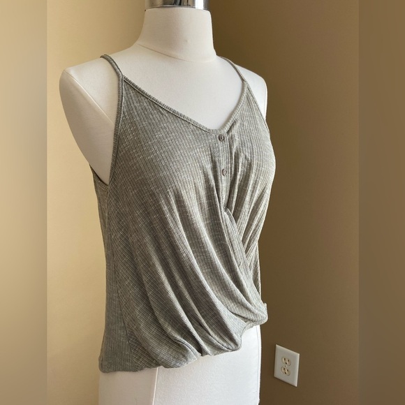 Nwt Sage Ribbed Summer Top - Small - Picture 2 of 5
